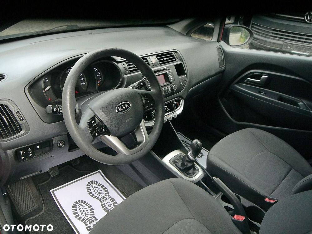Kia Rio 1.4 L - 21