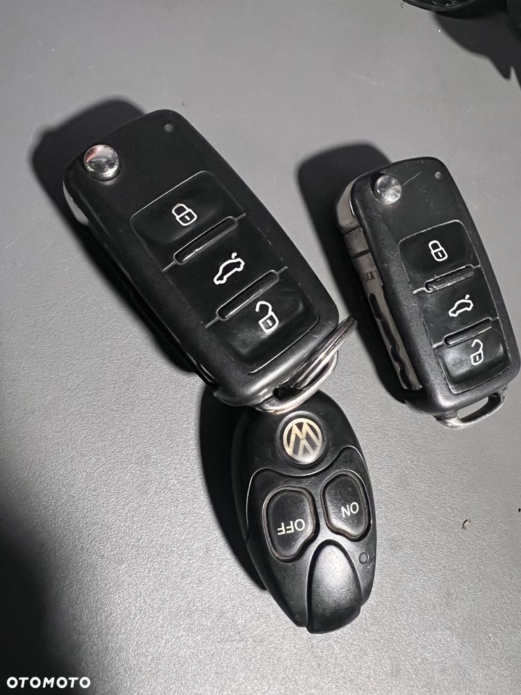 Volkswagen Caddy Maxi 2.0 TDI Trendline Mixt - 2