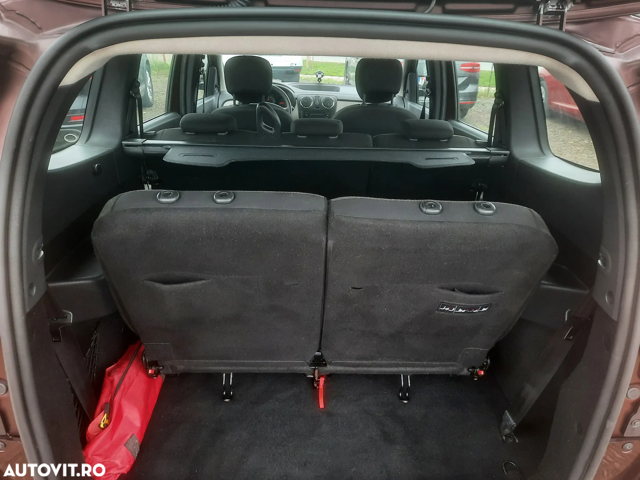 Dacia Lodgy 1.6 102 CP Laureate - 9