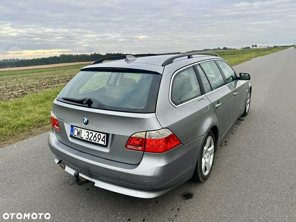 BMW Seria 5 520d Special Edition - 13
