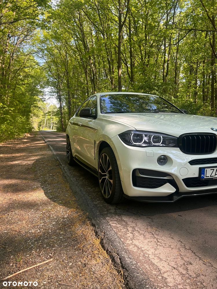 BMW X6M - 14