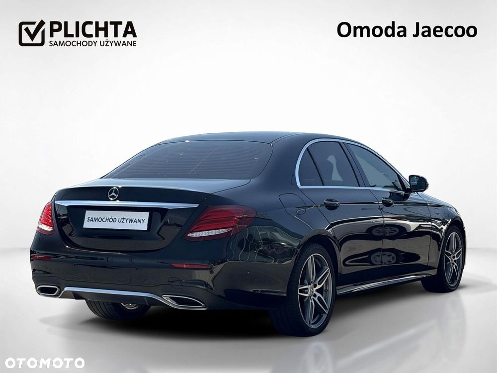 Mercedes-Benz Klasa E 220 d 4-Matic - 6