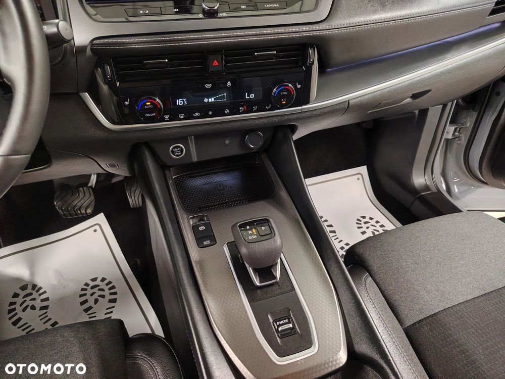 Nissan Qashqai 1.3 DIG-T MHEV Xtronic N-Connecta - 34