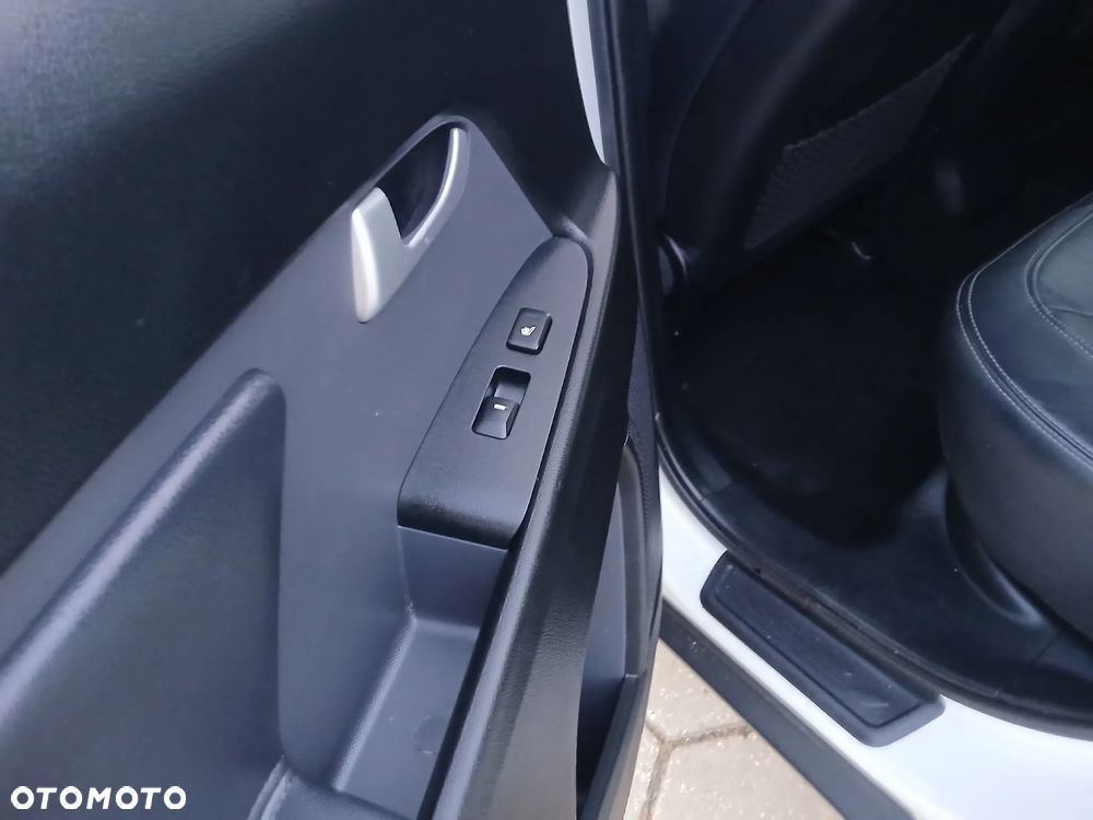 Kia Sportage 1.7 CRDI Business Line M 2WD - 9