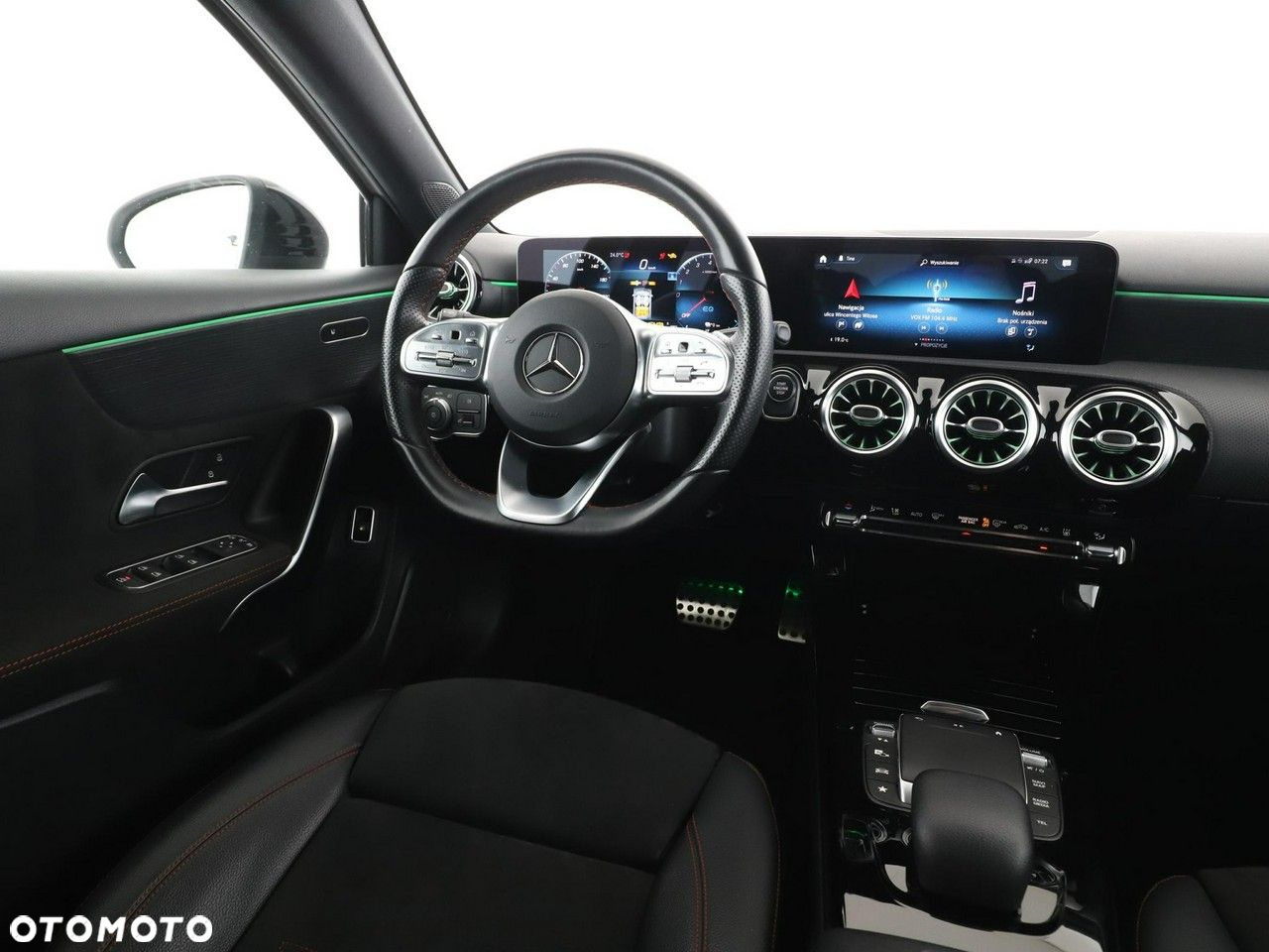 Mercedes-Benz Klasa A 250 e 8G-DCT AMG Line - 16