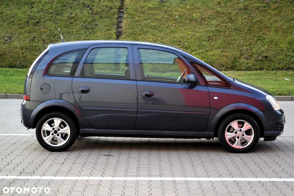 Opel Meriva 1.6 Enjoy - 31