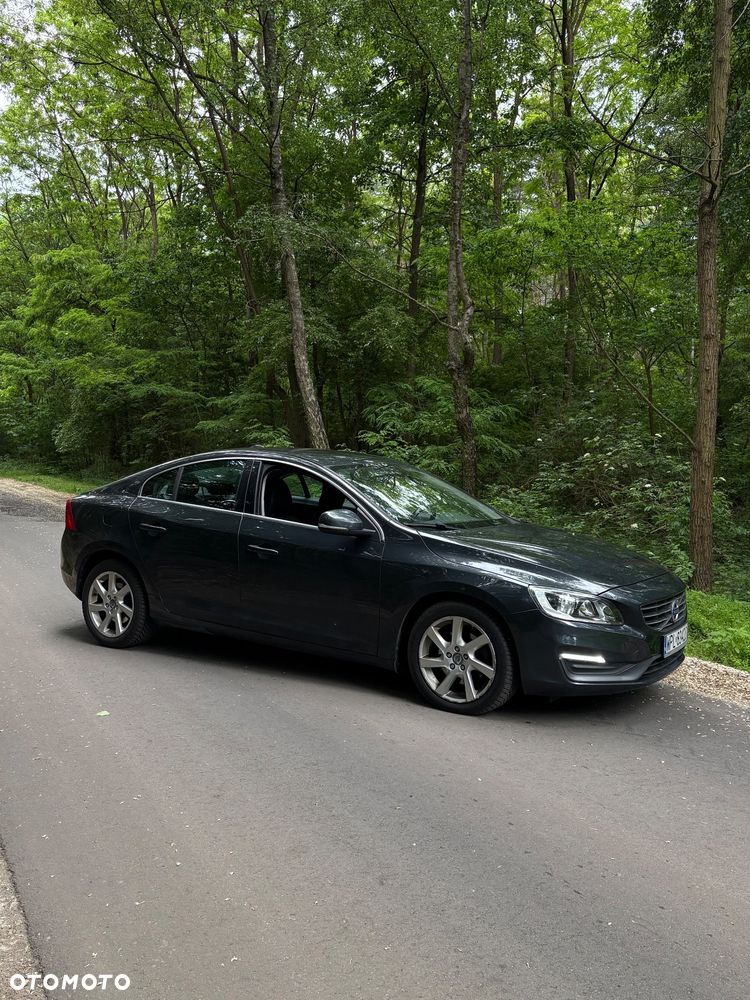 Volvo S60 D4 Drive-E Momentum - 16