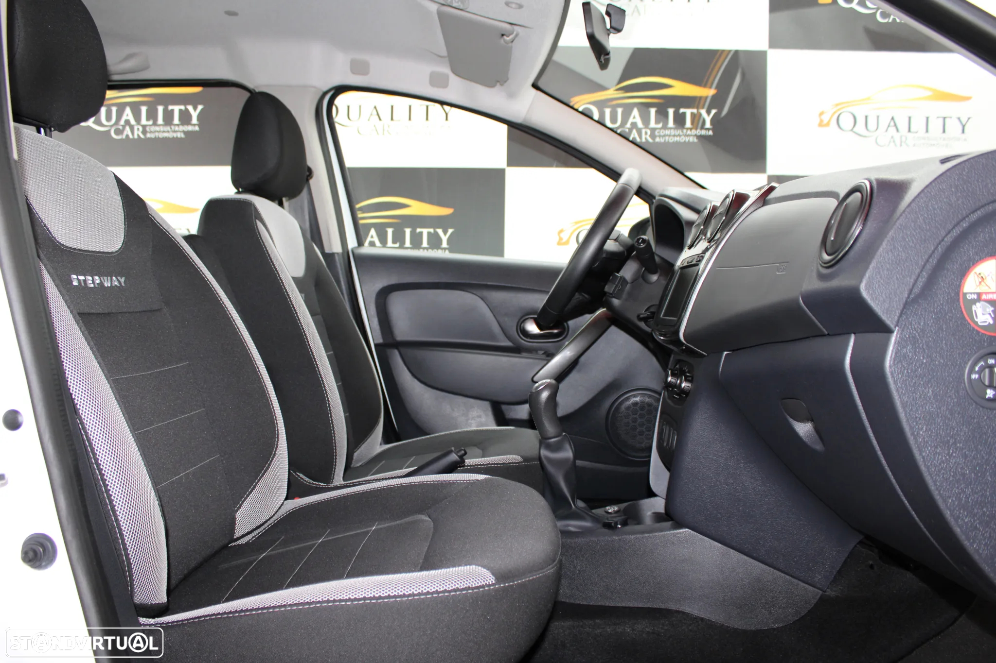 Dacia Sandero 0.9 TCe Stepway Bi-Fuel - 11