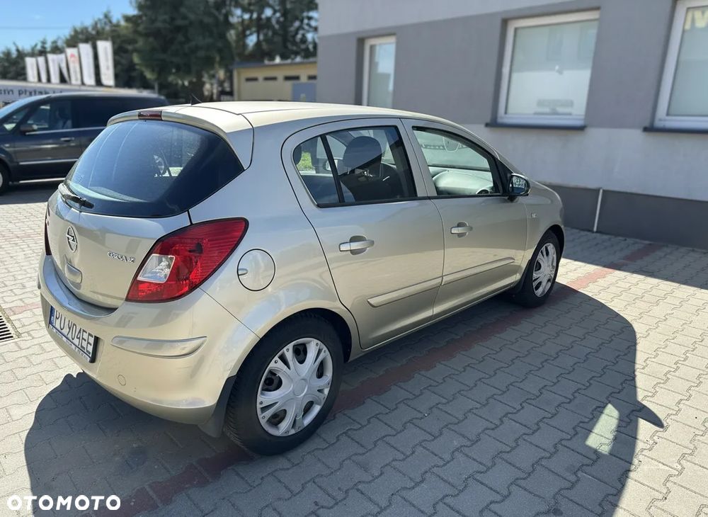 Opel Corsa 1.2 16V Enjoy - 3