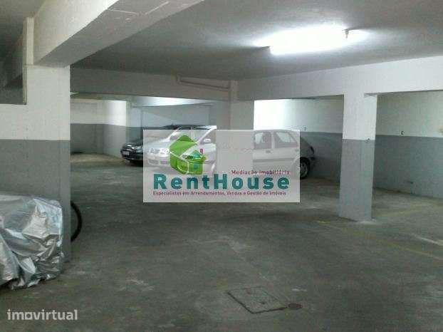 Parqueamento Central - Grande imagem: 2/2