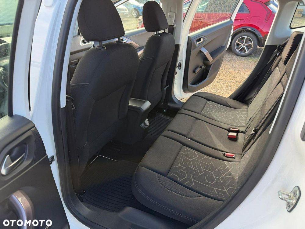 Peugeot 2008 - 16