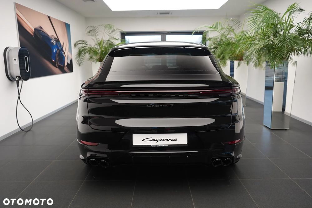 Porsche Cayenne Coupe S E-Hybrid PHEV Black Edition - 5