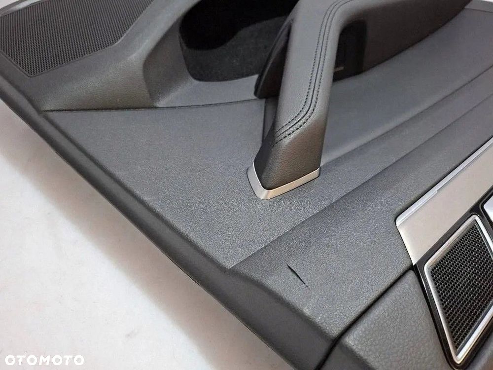 VW PASSAT B8 2019 Kombi Boczek drzwi tylnych prawy skóra LED 3G5867211 - 8
