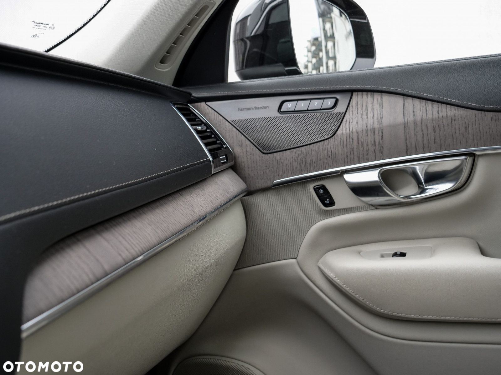 Volvo XC 90 - 20
