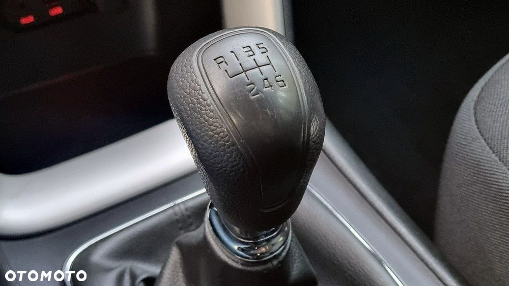 Kia Ceed - 13