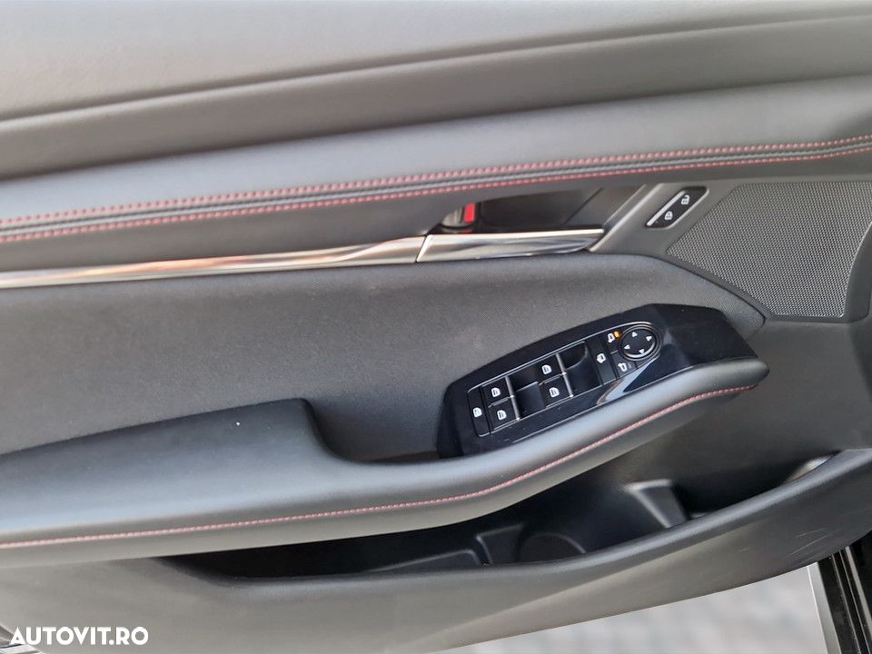 Mazda 3 - 17