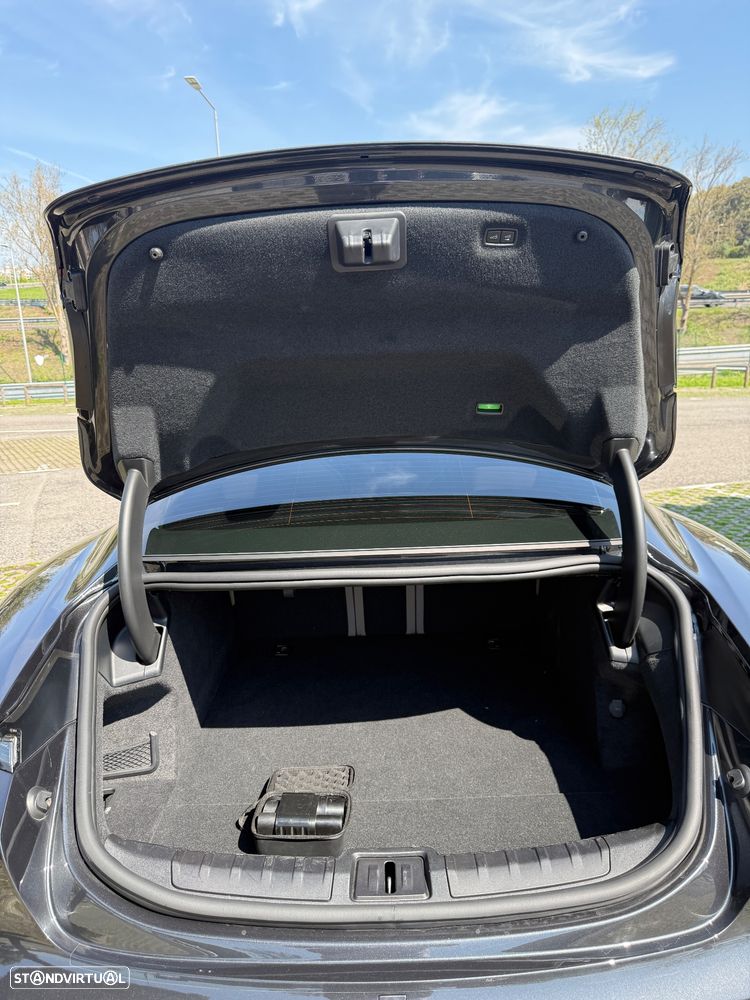 Porsche Taycan Standard - 18
