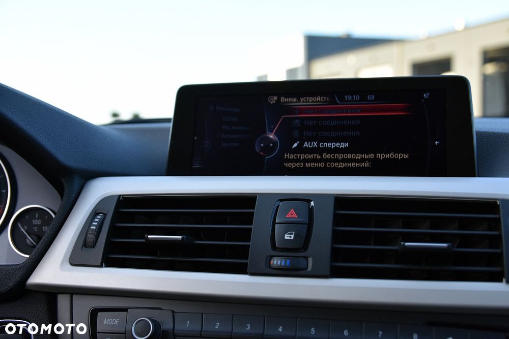 BMW Seria 3 320d - 36