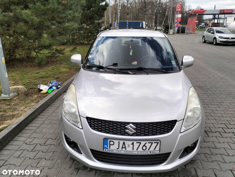 Suzuki Swift - 1