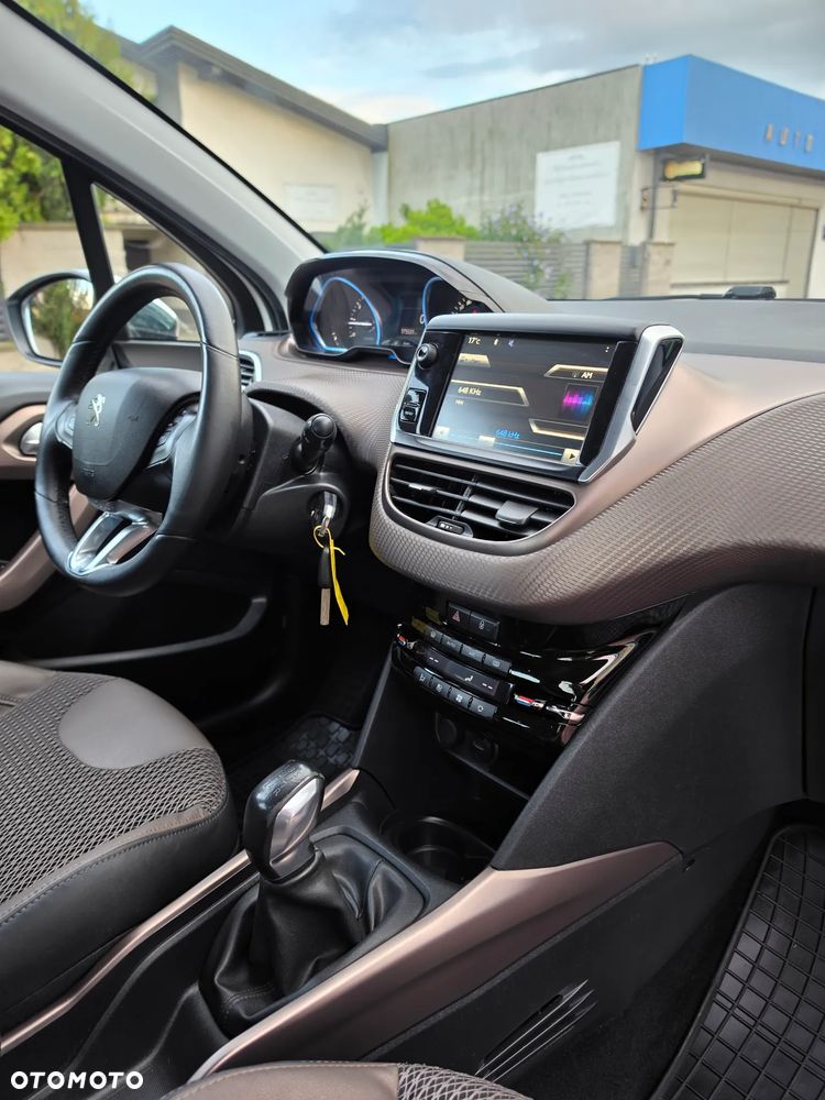 Peugeot 2008 1.6 VTi Allure - 25