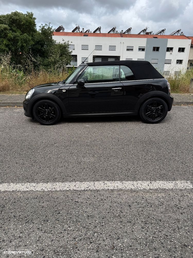 MINI Cabrio Cooper D - 2