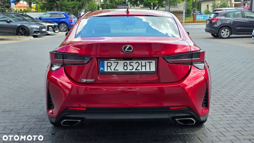 Lexus RC 200t / 300 F Sport - 8