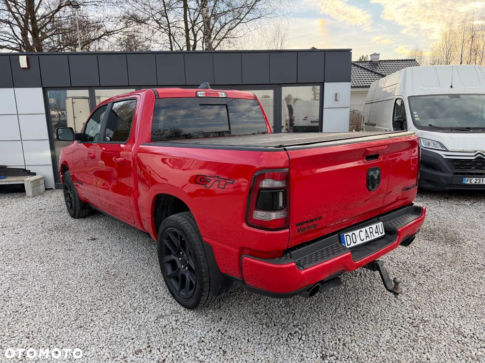RAM 1500 Crew Cab Shortbed Laramie - 24
