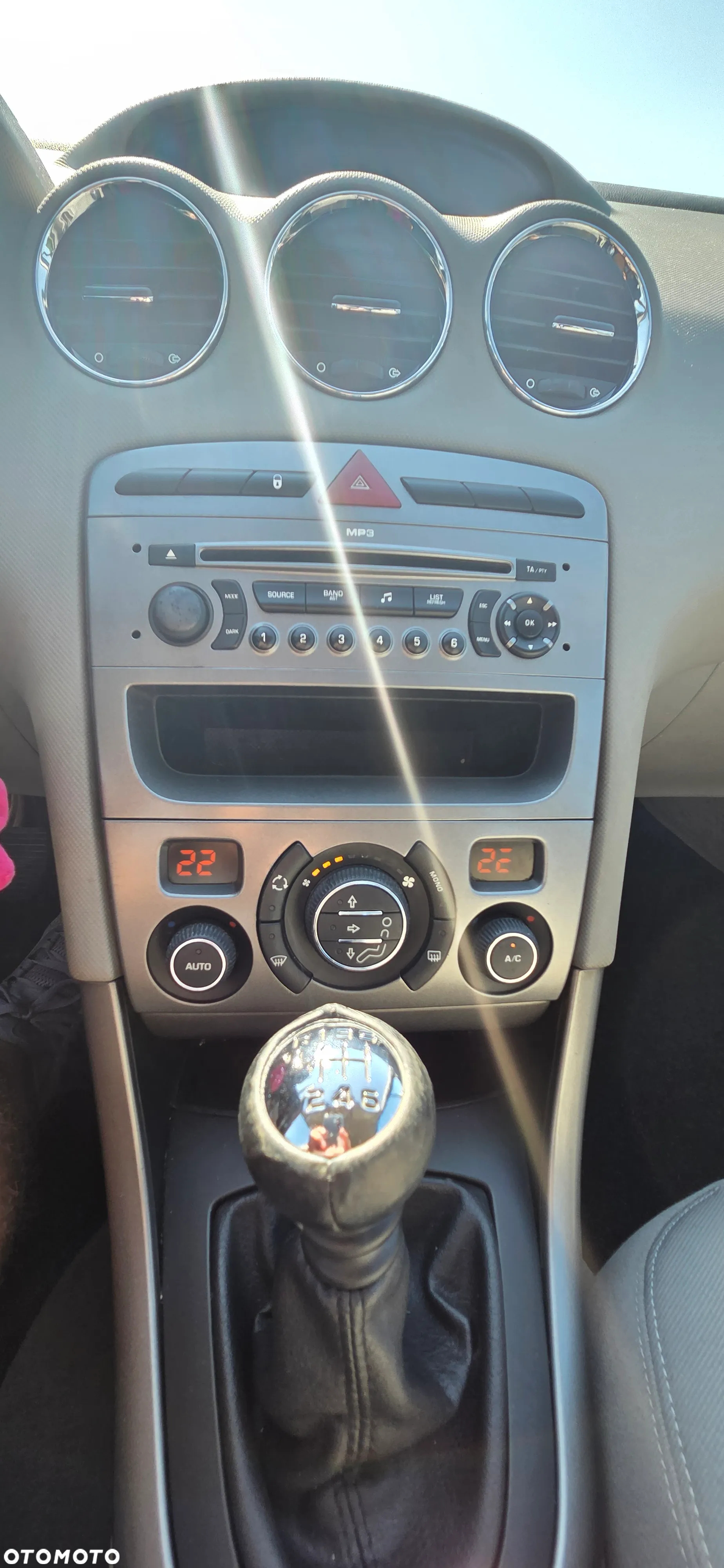 Peugeot 308 1.6 HDi Premium - 16