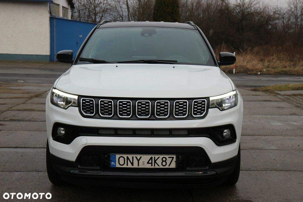 Jeep Compass - 4