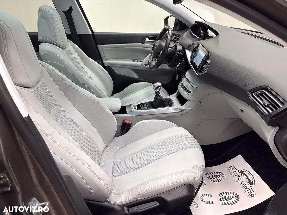 Peugeot 308 PureTech 130 Stop & Start Allure - 15