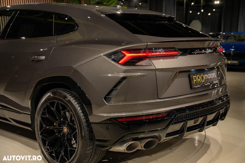 Lamborghini URUS - 21