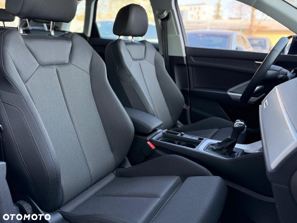 Audi Q3 - 17