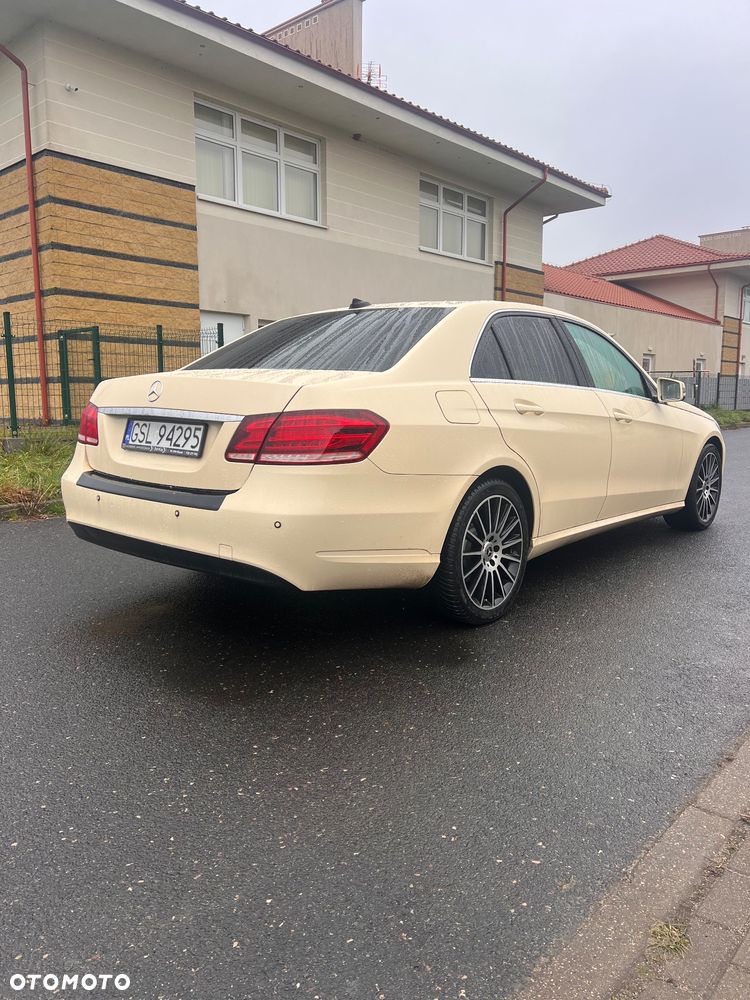 Mercedes-Benz Klasa E 200 BlueTEC 7G-TRONIC Elegance - 5