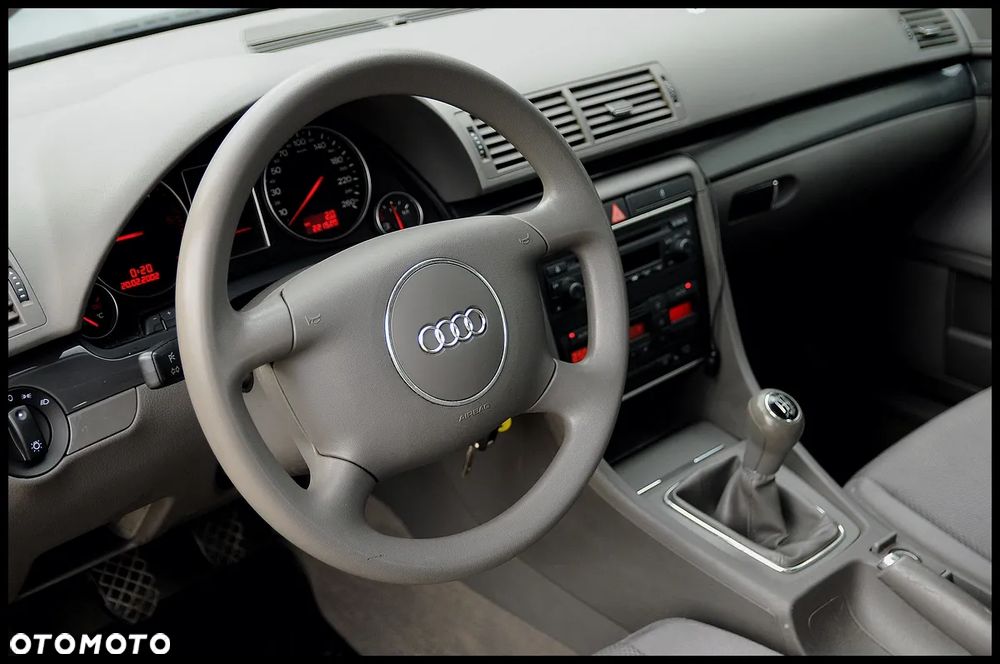 Audi A4 Avant - 5