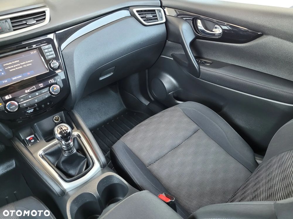 Nissan Qashqai 1.2 DIG-T Acenta EU6 - 23
