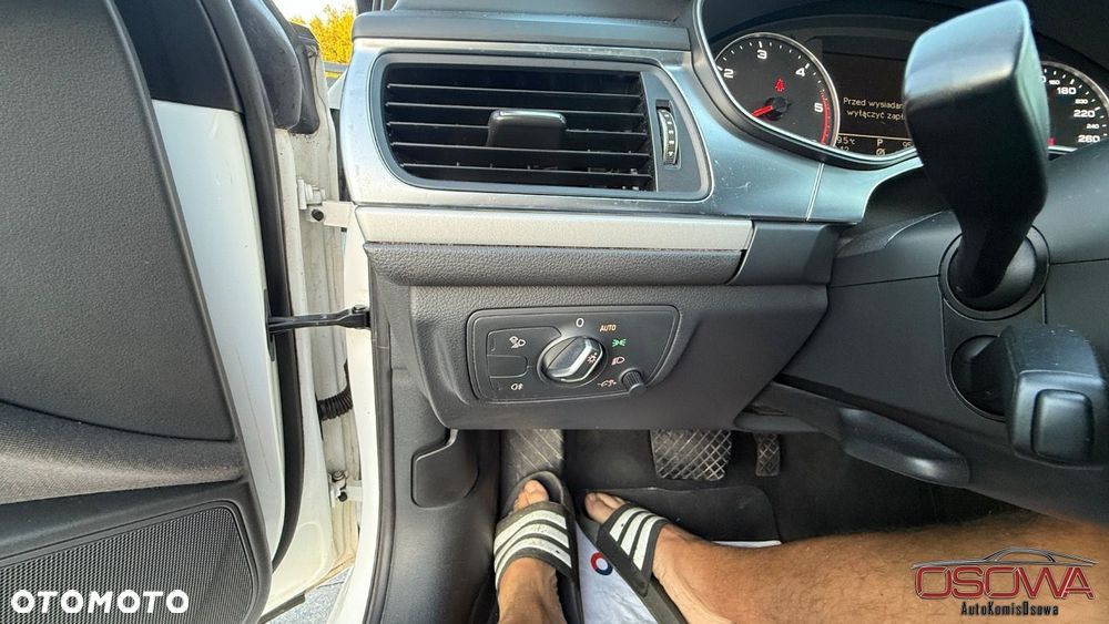 Audi A6 Avant 2.0 TDI Ultra DPF S tronic - 29