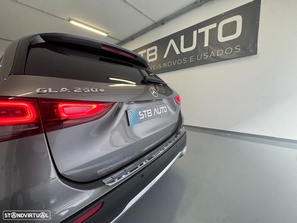 Mercedes-Benz GLA 250 e Progressive - 2