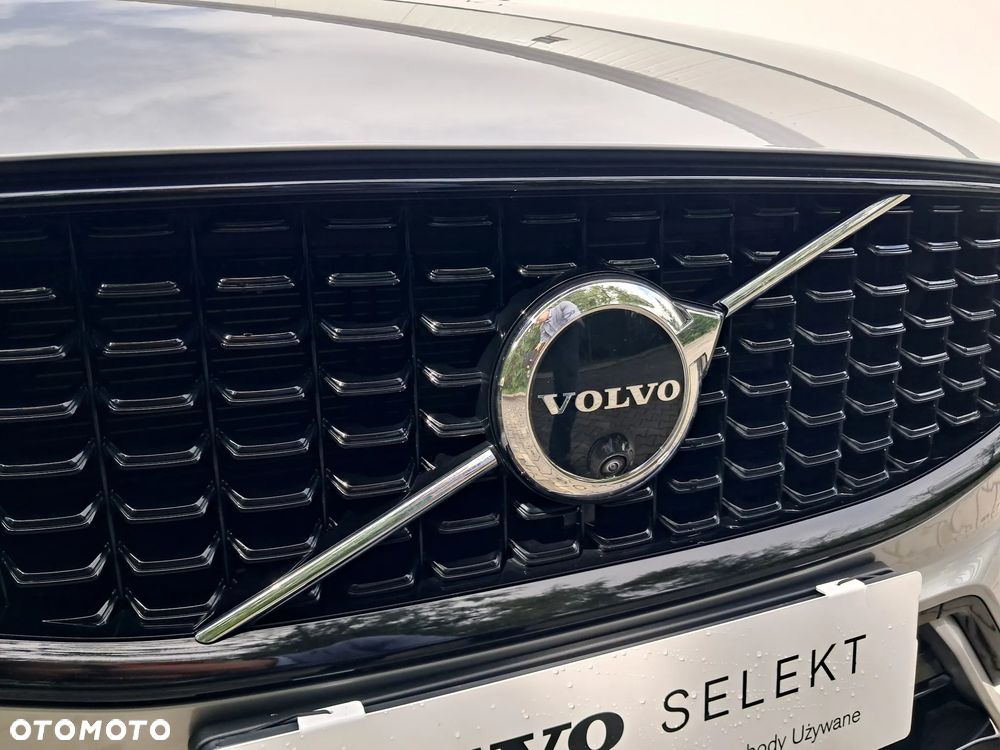 Volvo XC 60 T6 Plug-In Hybrid AWD Plus Dark - 15