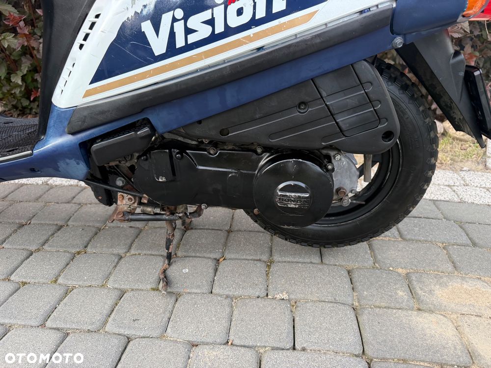 Honda Vision - 12
