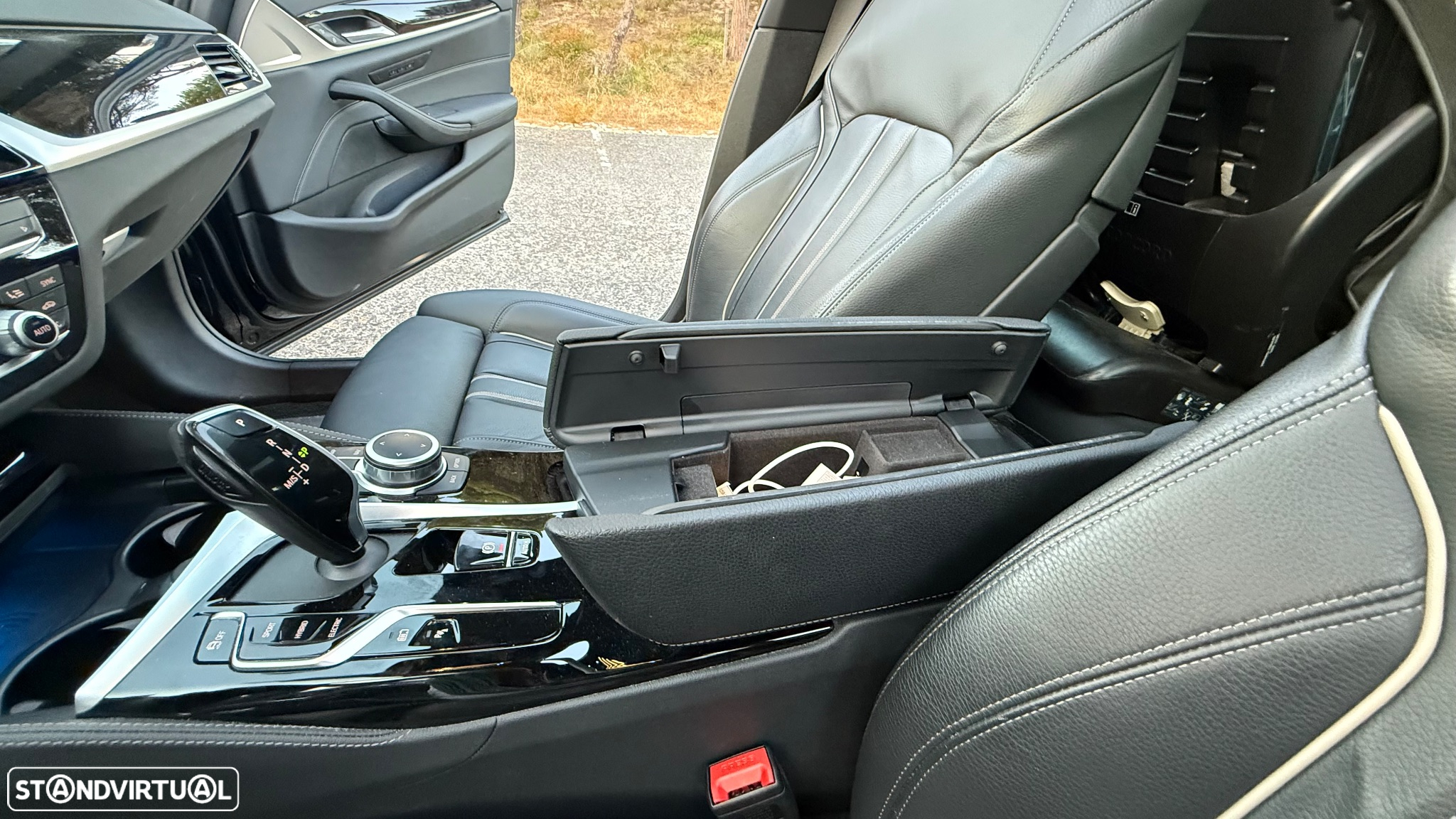 BMW 530 e Pack Desportivo M - 27