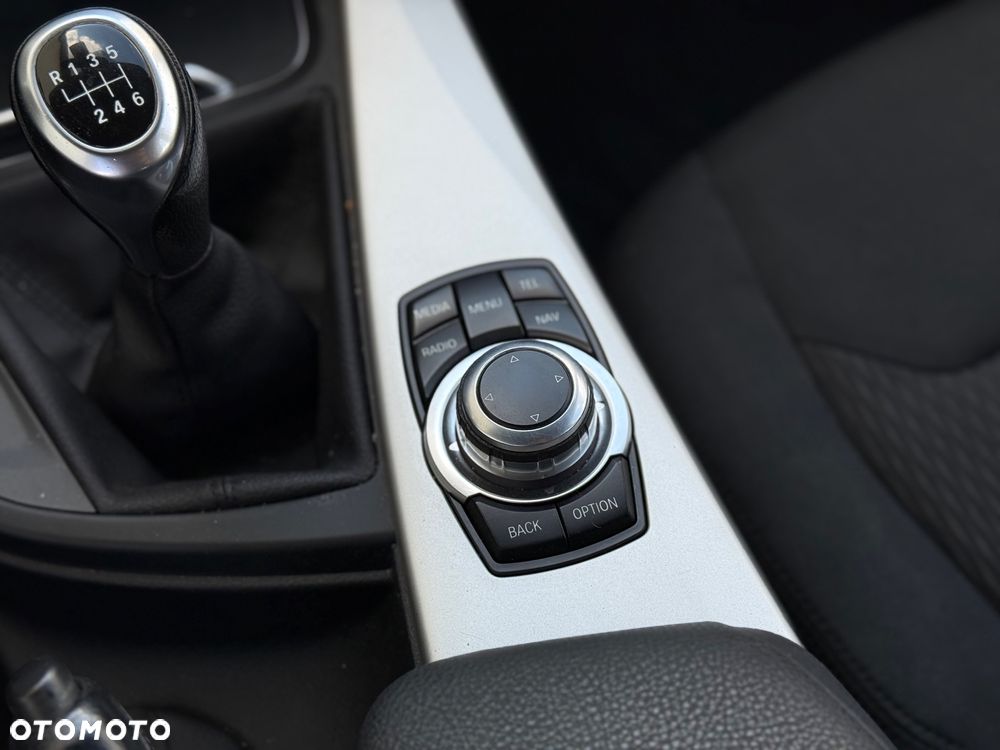 BMW Seria 3 316d - 25