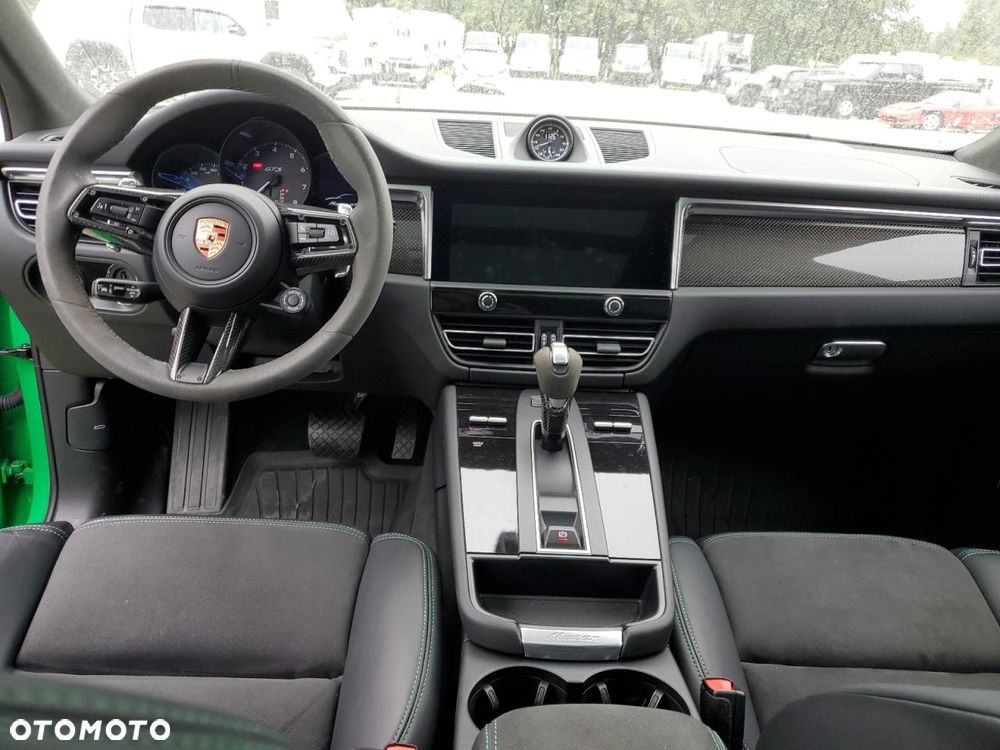 Porsche Macan - 8