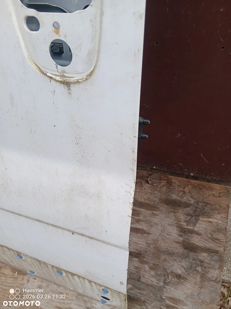 TRAFIC II VIVARO A drzwi prawe przesuwne białe 474 - 2