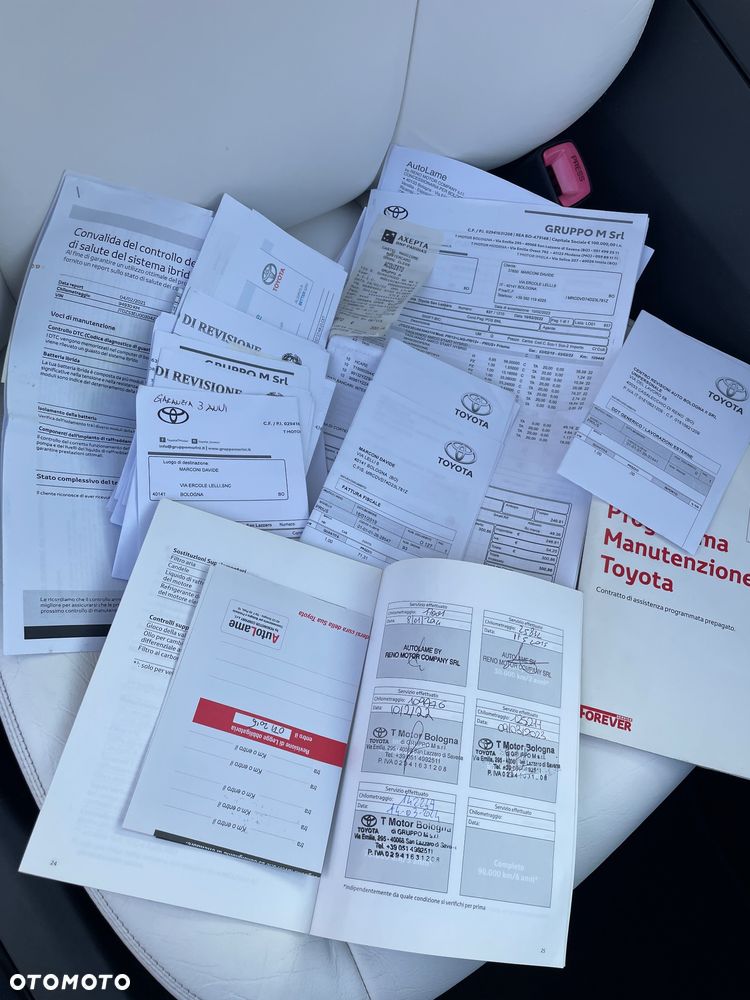 Toyota Prius+ (Hybrid) Executive - 13