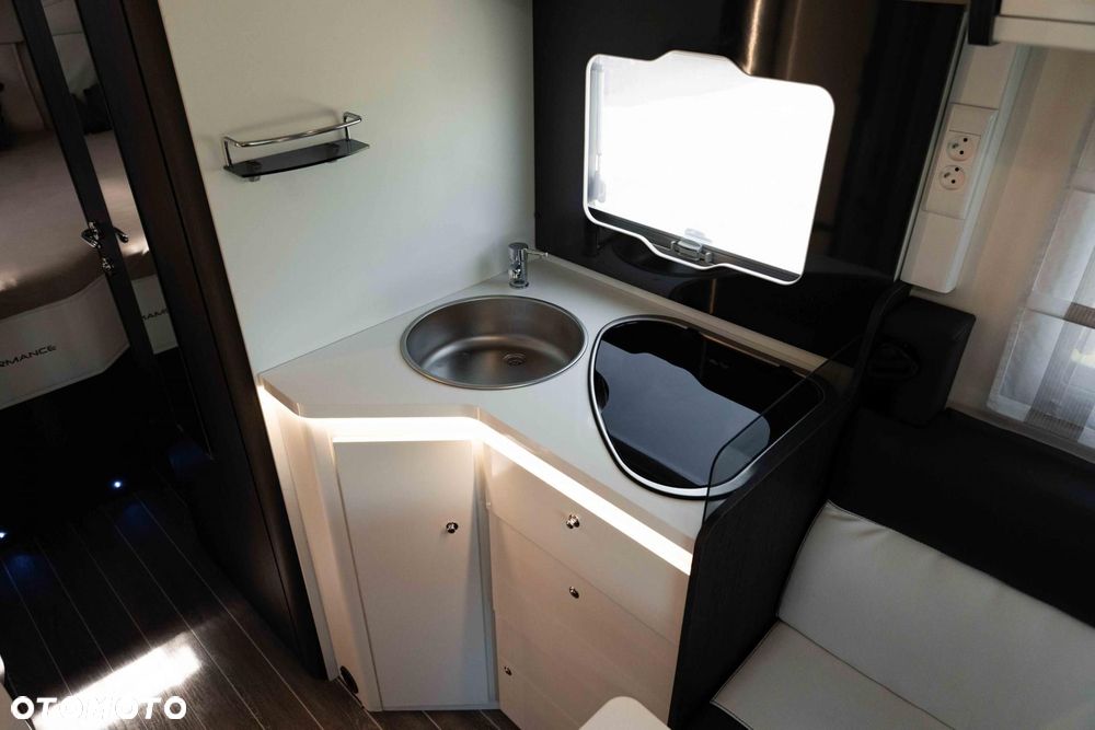 Ford Transit - 25