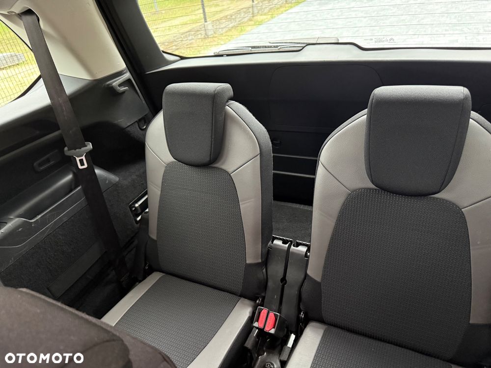 Citroën C4 Grand Picasso BlueHDi 120 EAT6 Exclusive - 27