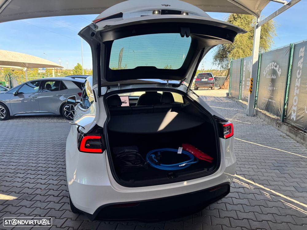 Tesla Model Y 2023 photo 5