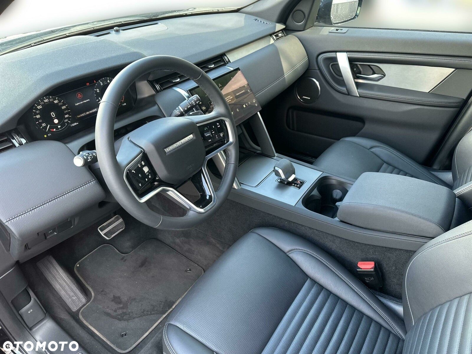 Land Rover Discovery Sport - 13