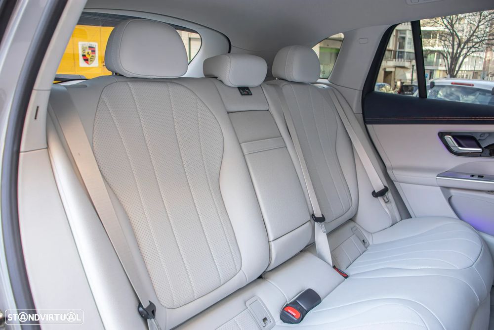 Mercedes-Benz EQE SUV 350+ - 42