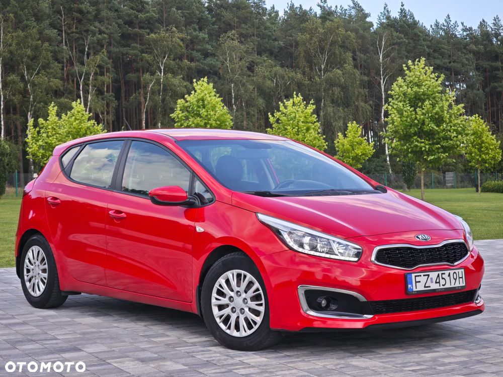 Kia Ceed 1.6 CRDi L Business Line DCT - 12